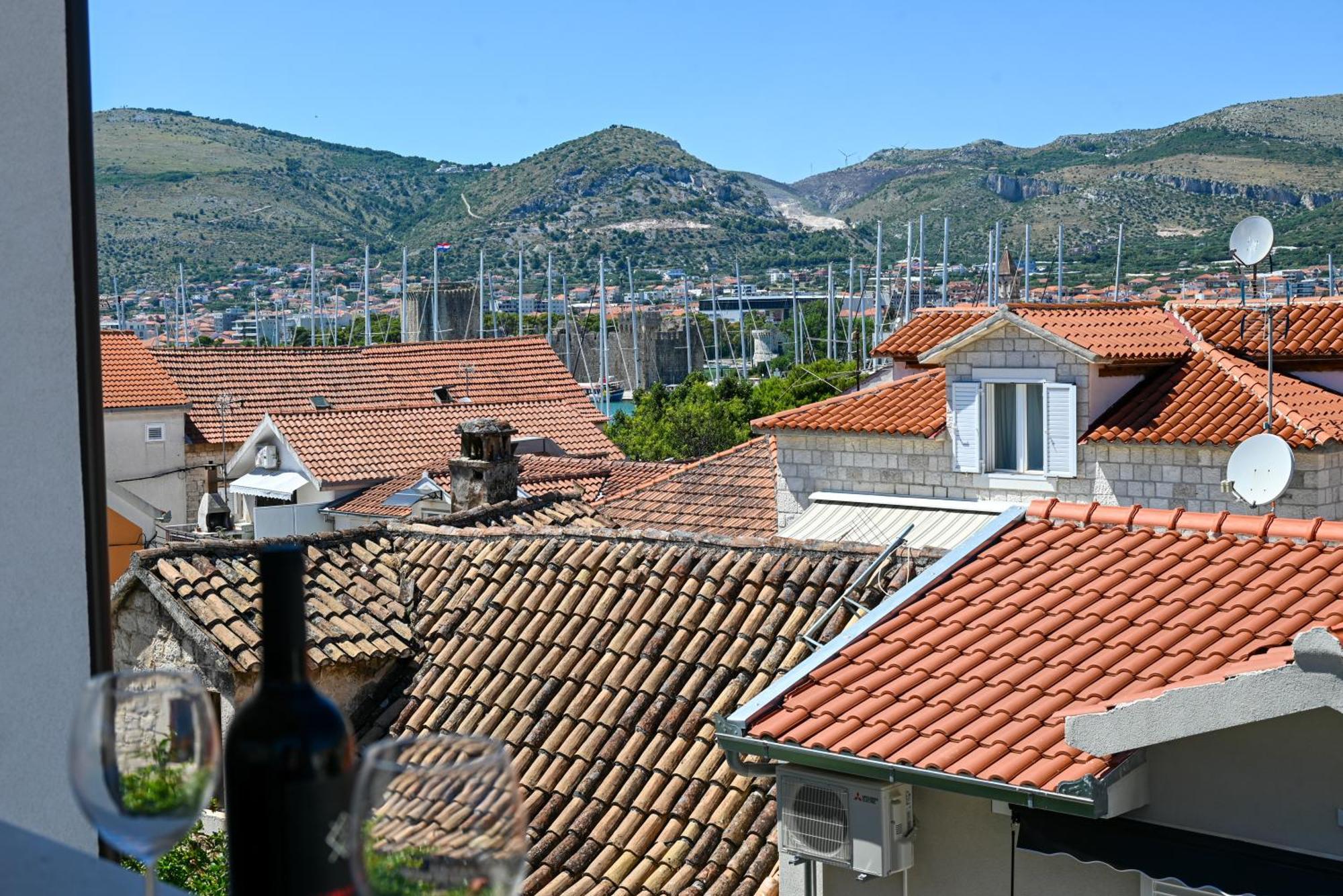 Downtown Apartments Maar Trogir Luaran gambar