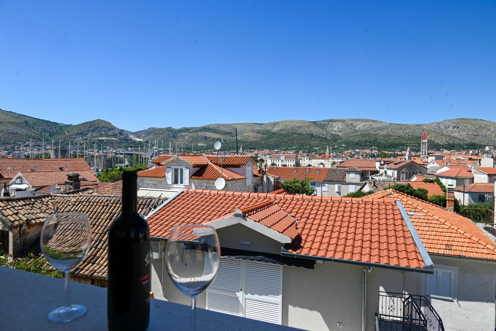 Downtown Apartments Maar Trogir Luaran gambar